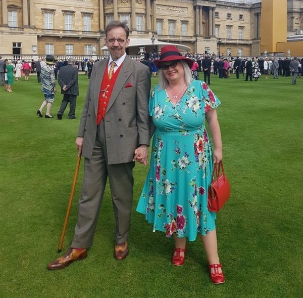 Câu chuyện đẫm nước mắt của cô gái bị lạm dụng tình dục từ nhỏ, mẹ hành nghề mại dâm: Máu và tóc vương vãi khắp nơi trong nhà-5