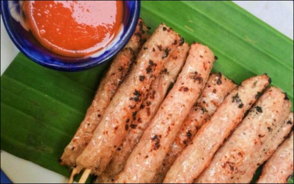 Không cần ra hàng vẫn được thưởng thức món nem nướng ngon đúng điệu, thơm ngon nức mũi-2