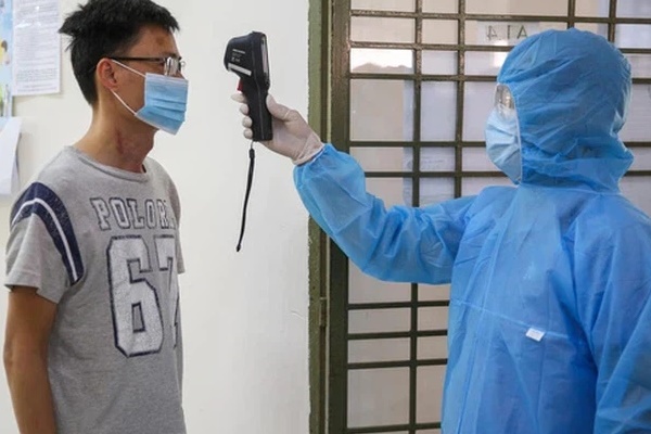 Thực hư việc súc miệng họng thường xuyên để ngừa COVID-19: Lời khuyên của bác sĩ chuyên khoa Tai-Mũi-Họng-4