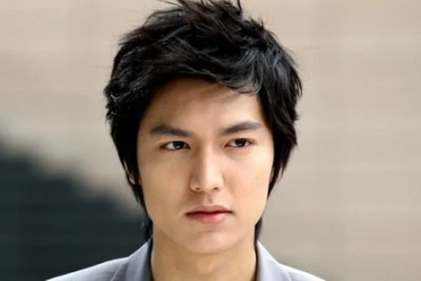 4 tướng lông mày giàu có, phát tài, càng chăm chỉ càng làm nên nghiệp lớn-2