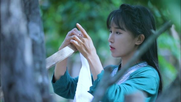 Sự nghiệp lắm thị phi của Lý Tử Thất: Bị bóc phốt sản phẩm bẩn, content gây tranh cãi, thậm chí khán giả nước nhà cũng tẩy chay?-1