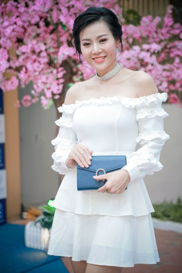 Thanh Hương, Ngọc Quỳnh phản ứng thế nào khi nằm trong danh sách được trợ cấp 3,7 triệu tiền Covid-19?-1