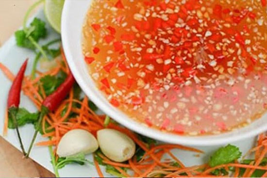 Cách pha nước mắm trộn gỏi chuẩn vị