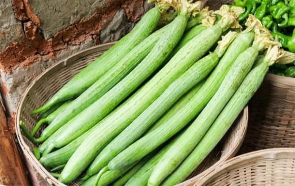 Mua mướp, chọn thẳng hay cong? Nên nhớ 3 mua 2 đừng mua để chọn mướp chuẩn tươi ngon-3