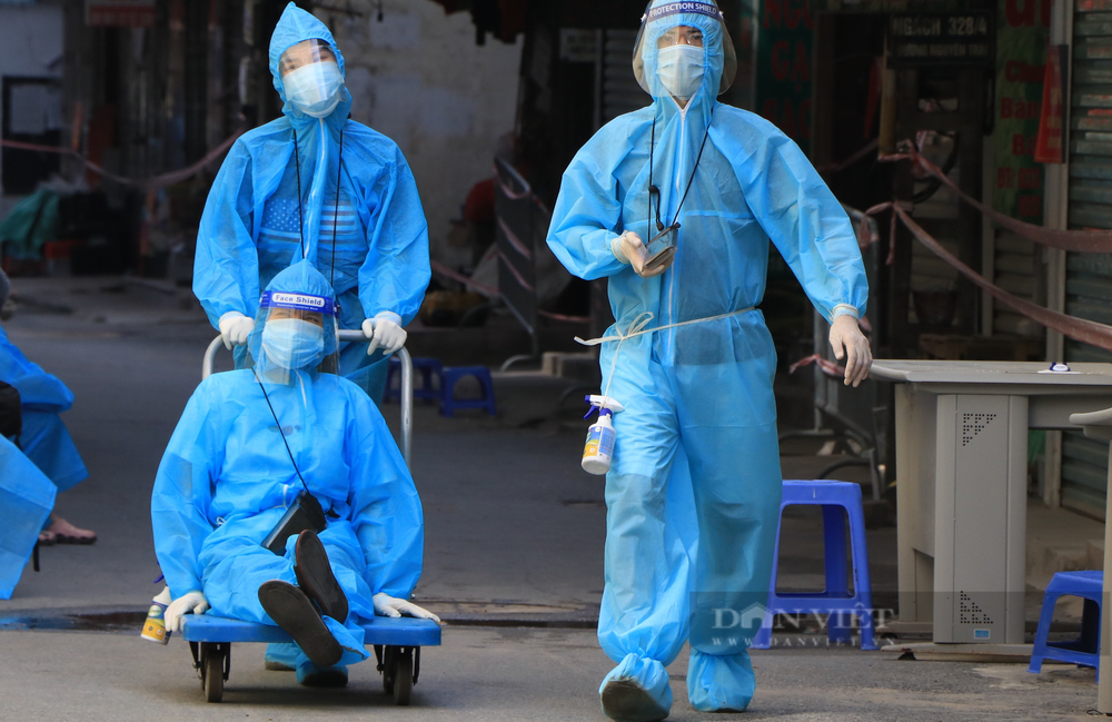 Phó giám đốc CDC: Hà Nội có thể sẽ tiếp tục giãn cách xã hội sau ngày 6/9-5