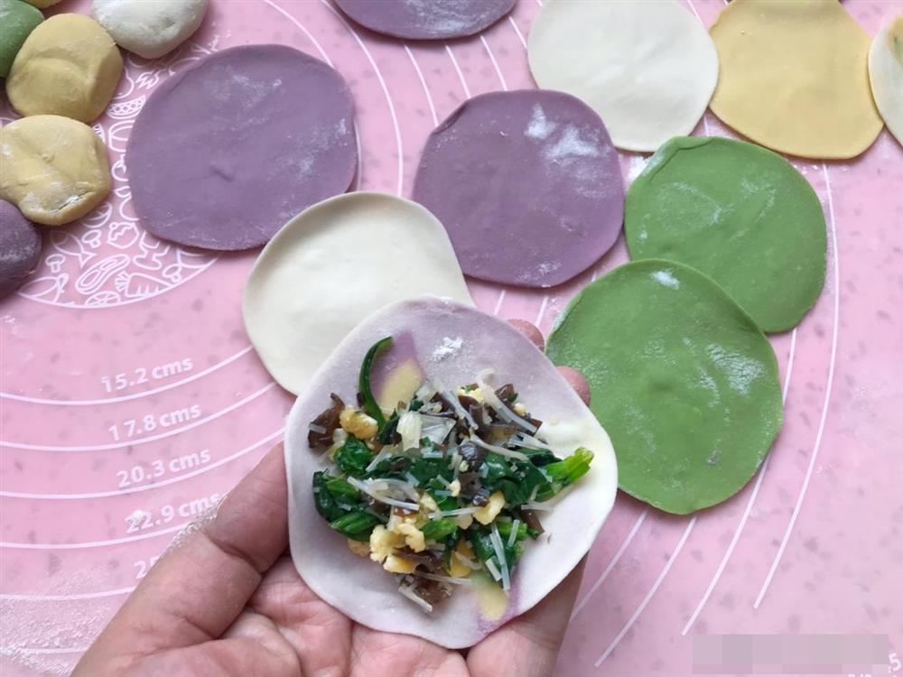Cách làm sủi cảo sáng tạo chỉ từ những nguyên liệu đơn giản, thành phẩm dẻo dai, ngon ngọt sánh ngang ngoài hàng-14