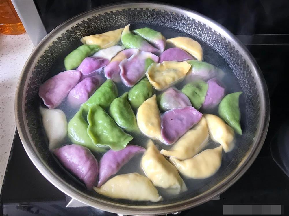 Cách làm sủi cảo sáng tạo chỉ từ những nguyên liệu đơn giản, thành phẩm dẻo dai, ngon ngọt sánh ngang ngoài hàng-16