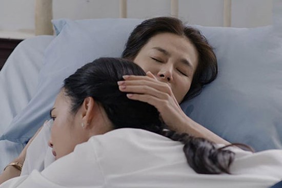 Mẹ chồng mới mất, gia đình tôi đã xáo trộn vì tờ di chúc giấu trong tủ quần áo của bà