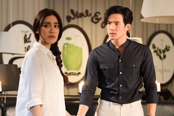 Mới mua lọ nhụy hoa nghệ Tây trị giá 5 triệu biếu mẹ chồng, em chồng liền có hành động khiến tôi giận sôi gan-2