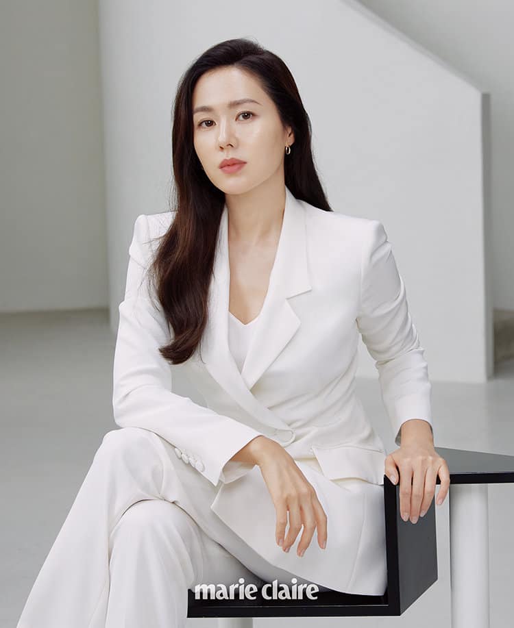 Son Ye Jin – Yoona đọ thần thái tổng tài khi đụng cả cây đồ, netizen cân não phân định ai sang chảnh hơn-1