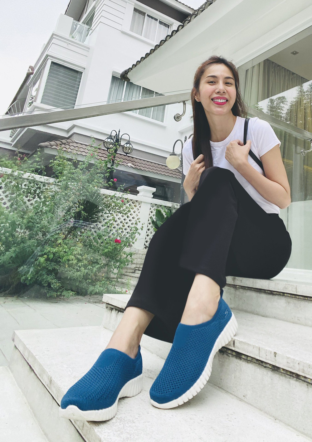 Thủy Tiên bị tố nợ tiền bảo vệ 18 tháng chưa trả, mặc cả phí dịch vụ dù khoe chồng cho 40 tỷ tiêu vặt-1