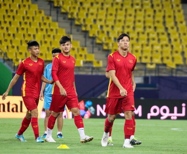 Tuyển Việt Nam làm quen sân Mrsool Park, sẵn sàng cho trận đấu đầu tiên trong lịch sử-4