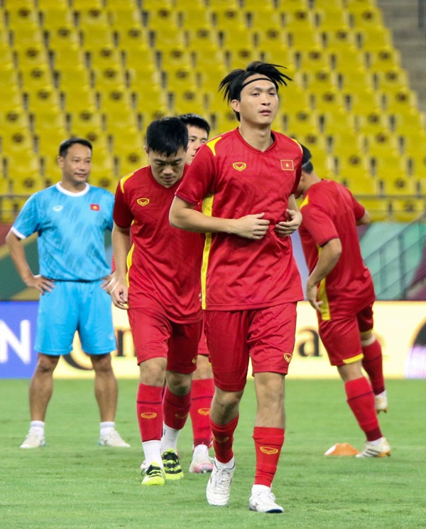 Tuyển Việt Nam làm quen sân Mrsool Park, sẵn sàng cho trận đấu đầu tiên trong lịch sử-6