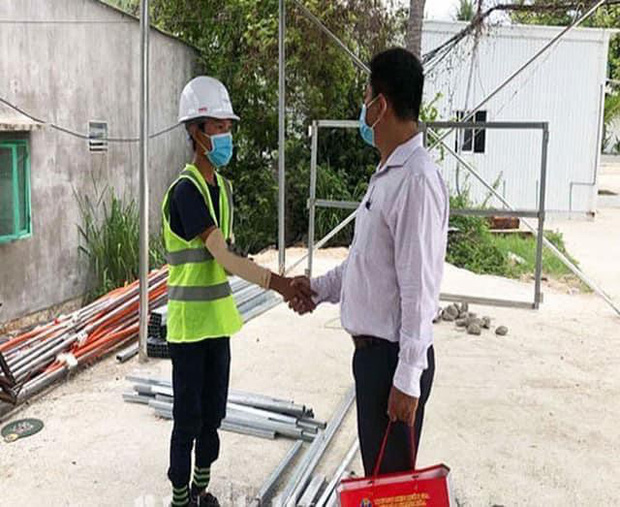 Tin mới về nam công nhân vụ bánh mì không phải thực phẩm tiếp tục bị xử phạt-2