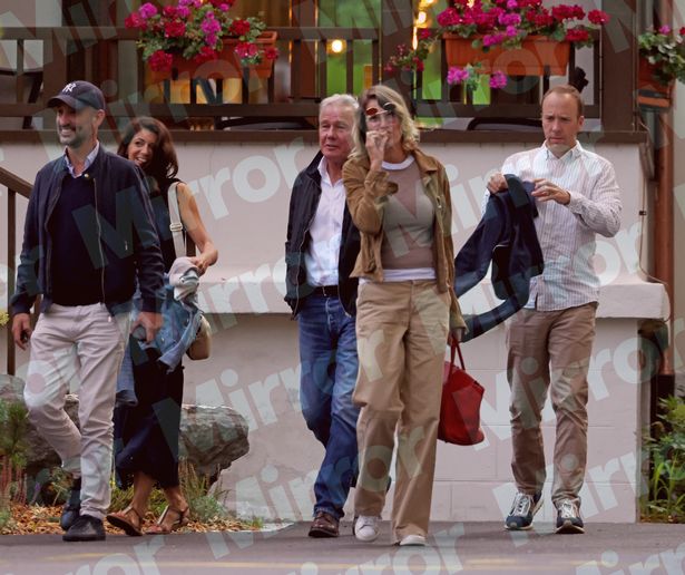 Sau bê bối ngoại tình bỏ vợ con, cựu Bộ trường Y tế Anh công khai xuất hiện bên kẻ thứ 3-2