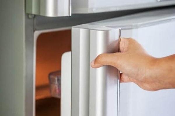 Những món đồ nguy hiểm dễ thấy nhất trong bếp hầu như gia đình nào cũng có, nếu biết rồi thì hãy vứt ngay-6