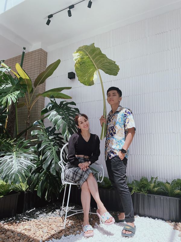 Nhà Phan Hiển - Khánh Thi có vườn cây tiền tỷ, nhiều cây đột biến đếm lá tính tiền”-2