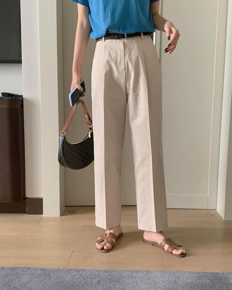 Hay đi giày bệt thì chị em hãy mặc 4 kiểu quần này: Không lo thấp đi mà vóc dáng còn cao ráo hơn hẳn-5