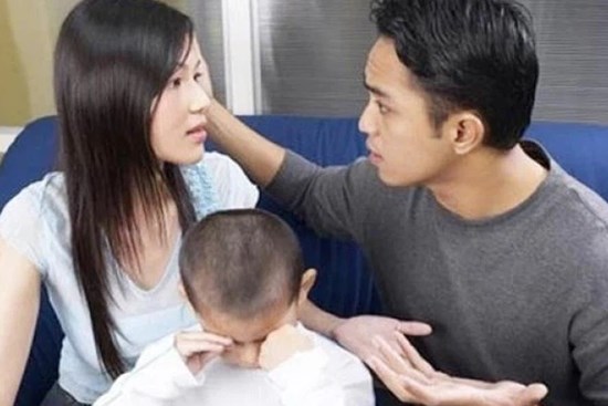 Chồng đưa con riêng về nhà yêu cầu: “Coi như con đẻ mà nuôi cho tử tế” rồi chết điếng sau nụ cười nhếch mép của cô vợ tay trắng!