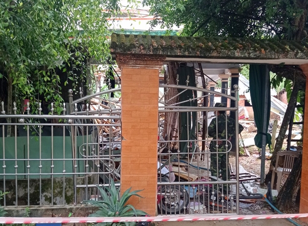 Vụ nổ kinh hoàng, 2 người chết ở Quảng Nam: Tìm thấy bao chứa chất nổ-4