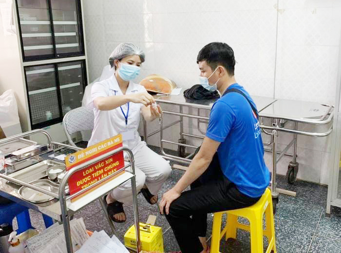 Hà Nội: Thêm 3 đối tượng mới được ưu tiên tiêm vắc xin phòng Covid-19-1