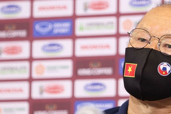 Đội tuyển Việt Nam bị FIFA trừ điểm nặng sau trận thua Ả Rập Xê Út, thầy Park ôm mối lo lớn