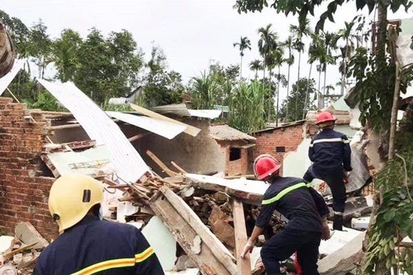 Nóng: Nổ xe bồn kinh hoàng khiến gần 100 người thiệt mạng, hiện trường gây ám ảnh với nhiều thi thể cháy đen-3