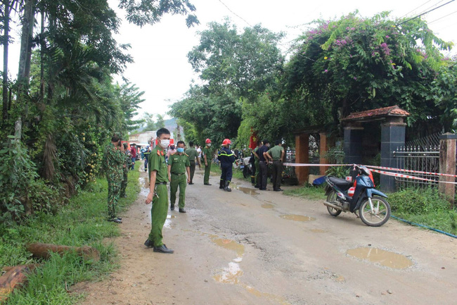 Vụ nổ sập nhà khiến 2 vợ chồng chết thảm: Người chồng có biểu hiện tâm thần, đang uống thuốc điều trị-2