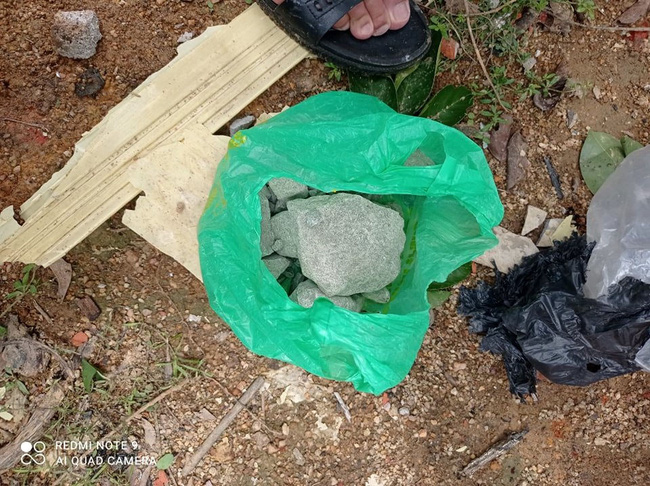 Vụ nổ sập nhà khiến 2 vợ chồng chết thảm: Người chồng có biểu hiện tâm thần, đang uống thuốc điều trị-3