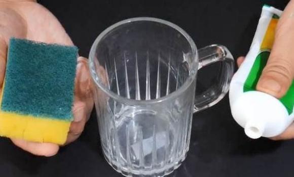 Bôi một lớp kem đánh răng lên điện thoại, nó có tác dụng tuyệt vời! Tôi sẽ tiết kiệm cho bạn 100 nhân dân tệ một năm-3