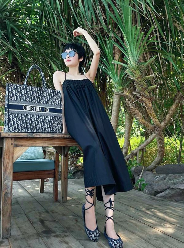 Có 1 mẫu đầm khiến sao nữ Vbiz mê mệt: Thoải mái level max nhưng lại khiến nhiều cô vướng vào nghi vấn có bầu-19