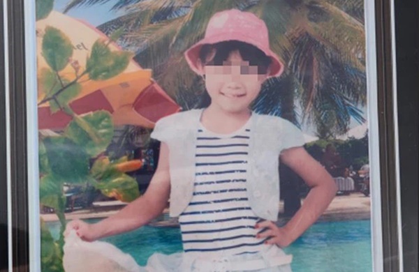 Con gái 11 tuổi té chết, gia đình chưa hết bàng hoàng lại sốc nặng vì thấy dấu vết lạ trong quần con, tội ác bất ngờ bị vạch trần-1