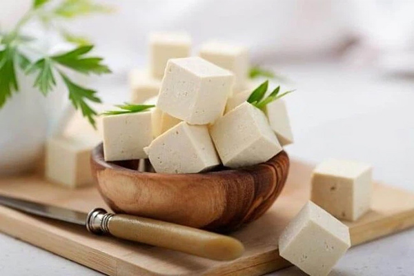 6 lợi ích sức khỏe của đậu phụ có thể bạn chưa biết, trong đó có ngăn ngừa bệnh tim mạch vành, kiểm soát cholesterol-3