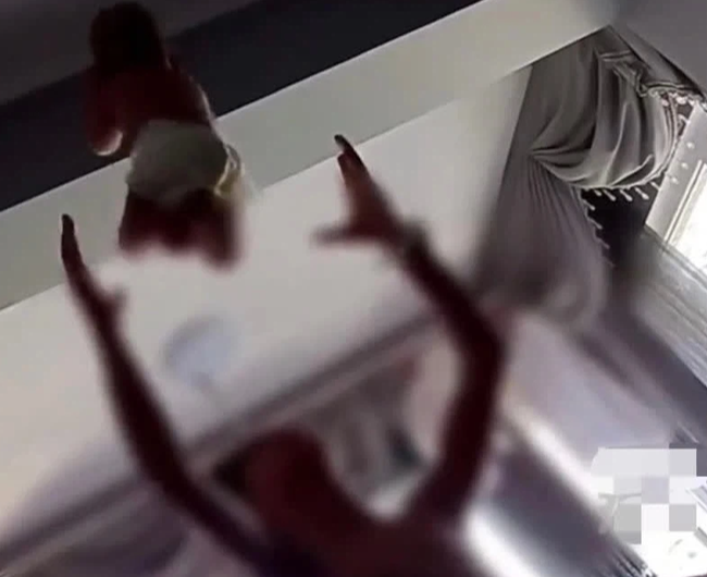 Lan truyền đoạn phim bé sơ sinh bị bóp bụng, ném lên trần nhà, cảnh sát xác nhận thực hư và danh tính gã đàn ông gây phẫn nộ-2