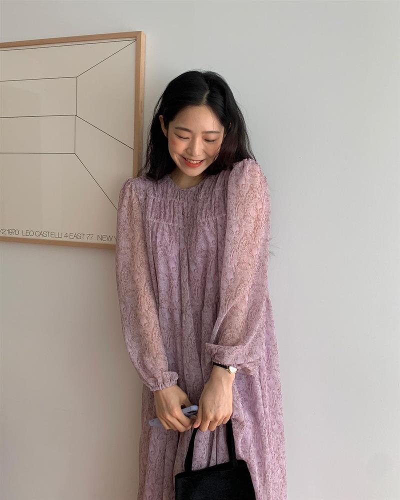 Đây là mẫu váy hot nhất đầu thu 2021: Mặc lên sang chảnh ngút ngàn, dù chỉ mua với giá bình dân-4