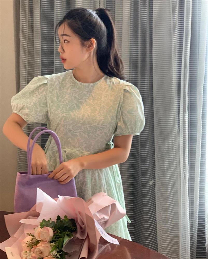 Đây là mẫu váy hot nhất đầu thu 2021: Mặc lên sang chảnh ngút ngàn, dù chỉ mua với giá bình dân-12