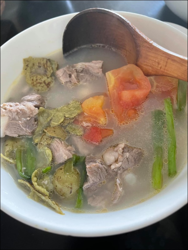 Từ cô gái chuyên order đồ ăn, mùa dịch Mai Phương Thúy hóa thành gái đảm, vào bếp nấu nhiều món ngon hấp dẫn-4