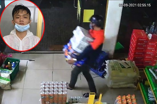 Trộm đột nhập cửa hàng Bách Hóa Xanh ở TP.HCM
