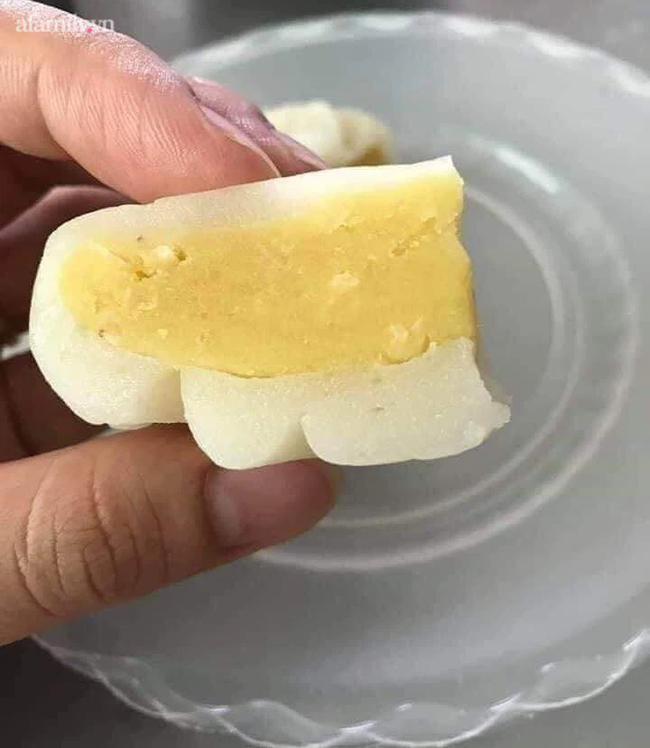 Trung thu mùa giãn cách: Không mua bánh, không đèn lồng, mẹ đảm Hà Nội ra tay làm bánh tại gia tiết kiệm chi phí-4