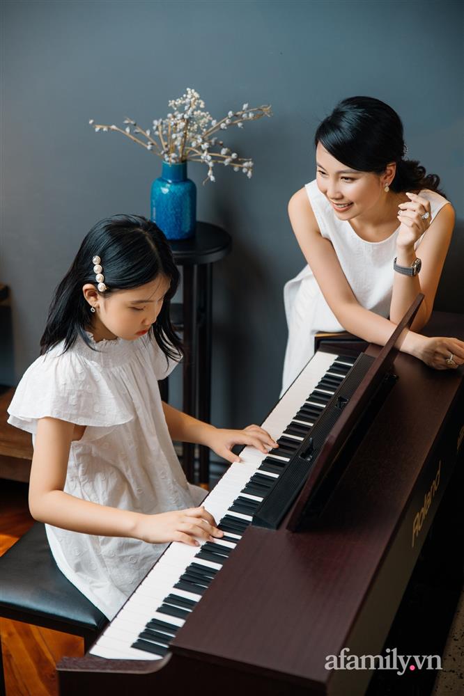 Cựu hot girl Linh 3B sau 10 năm ở ẩn: Từ nàng Rùa duyên dáng trong Chít và Pi trở thành mẹ đơn thân với trải nghiệm vượt cạn sinh tử ở tuổi 21-5