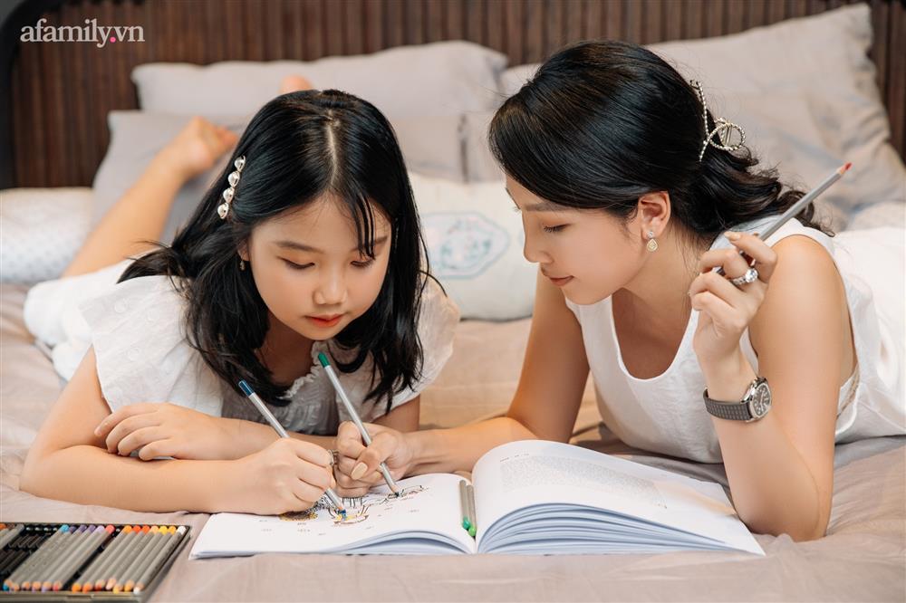 Cựu hot girl Linh 3B sau 10 năm ở ẩn: Từ nàng Rùa duyên dáng trong Chít và Pi trở thành mẹ đơn thân với trải nghiệm vượt cạn sinh tử ở tuổi 21-10