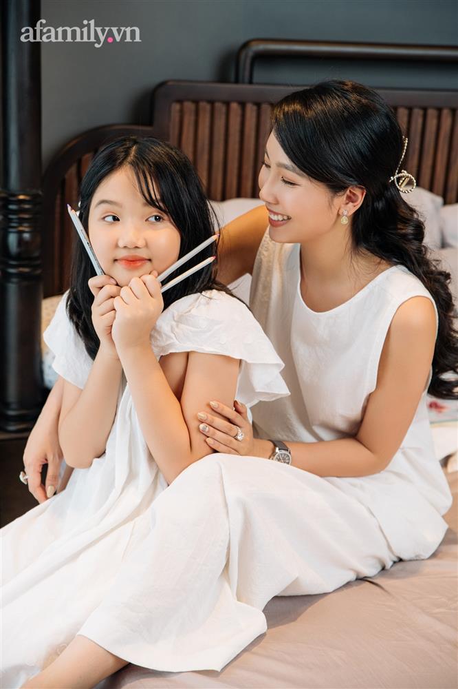 Cựu hot girl Linh 3B sau 10 năm ở ẩn: Từ nàng Rùa duyên dáng trong Chít và Pi trở thành mẹ đơn thân với trải nghiệm vượt cạn sinh tử ở tuổi 21-11