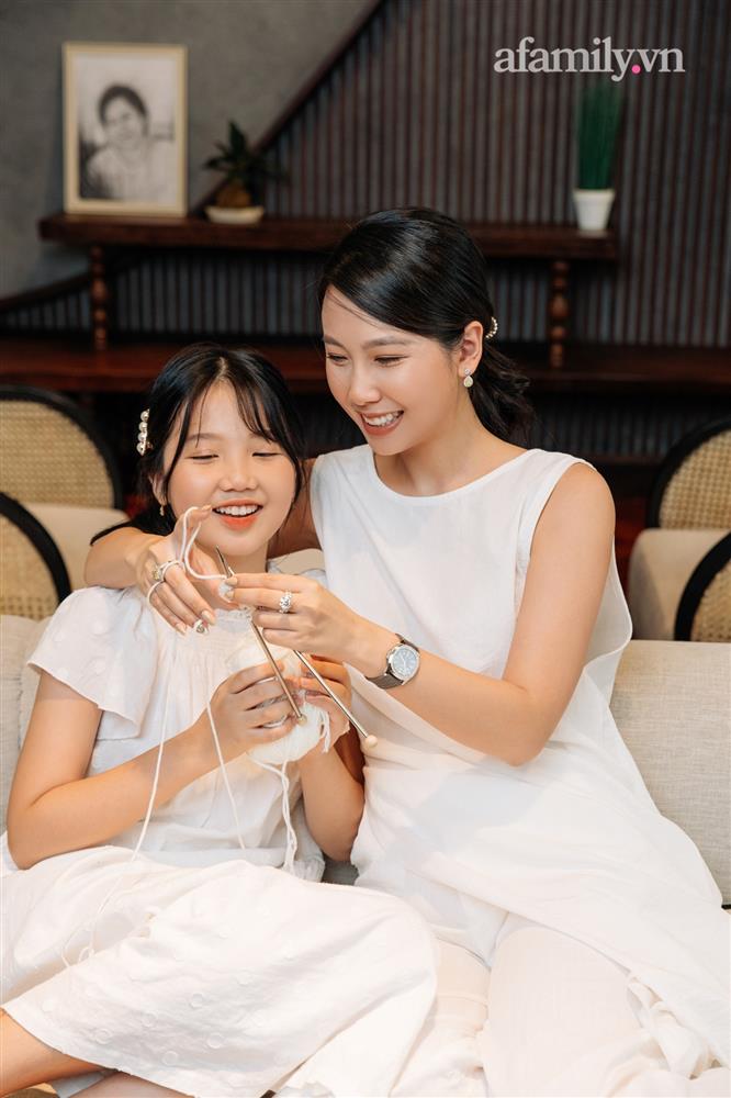 Cựu hot girl Linh 3B sau 10 năm ở ẩn: Từ nàng Rùa duyên dáng trong Chít và Pi trở thành mẹ đơn thân với trải nghiệm vượt cạn sinh tử ở tuổi 21-12