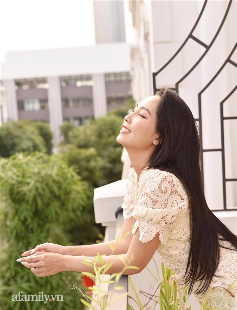 Cựu hot girl Linh 3B sau 10 năm ở ẩn: Từ nàng Rùa duyên dáng trong Chít và Pi trở thành mẹ đơn thân với trải nghiệm vượt cạn sinh tử ở tuổi 21-22