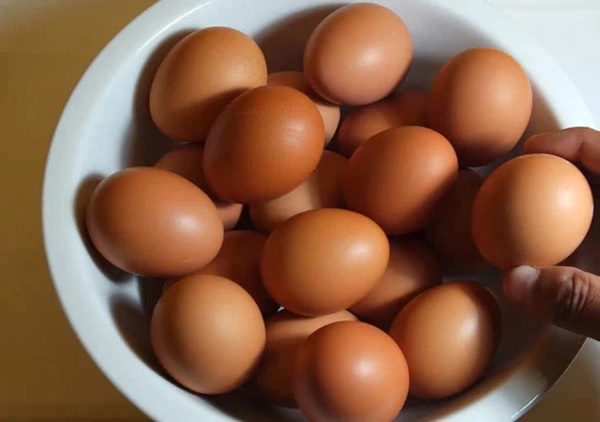 Mẹ dẫn con gái đi khám vì đau họng, không ngờ phát hiện cả 2 đều bị ung thư tuyến giáp do thói quen bảo quản trứng sai cách-2