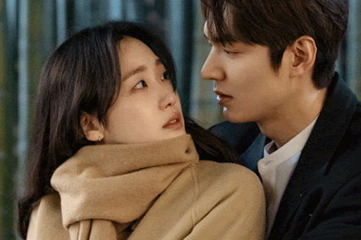 Biếu hàng xóm mới cân xoài làm quen, người ra mở cửa khiến tôi muốn bán nhà ngay lập tức-1