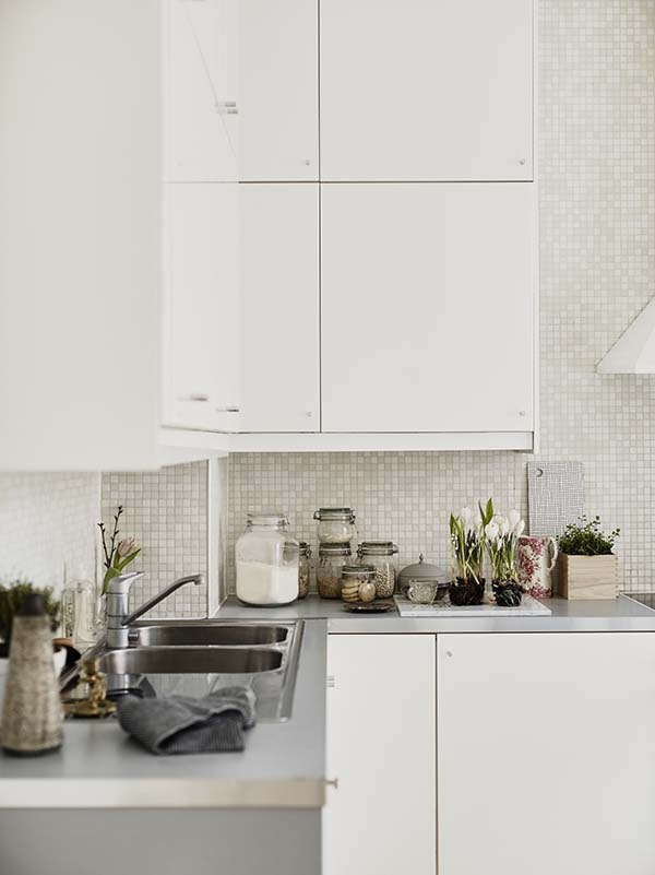 Căn hộ 1 phòng ngủ với thiết kế sàn mở tận dụng được tối đa không gian, đem lại cảm giác vừa rộng rãi vừa ấm áp và vô cùng tiện dụng-12