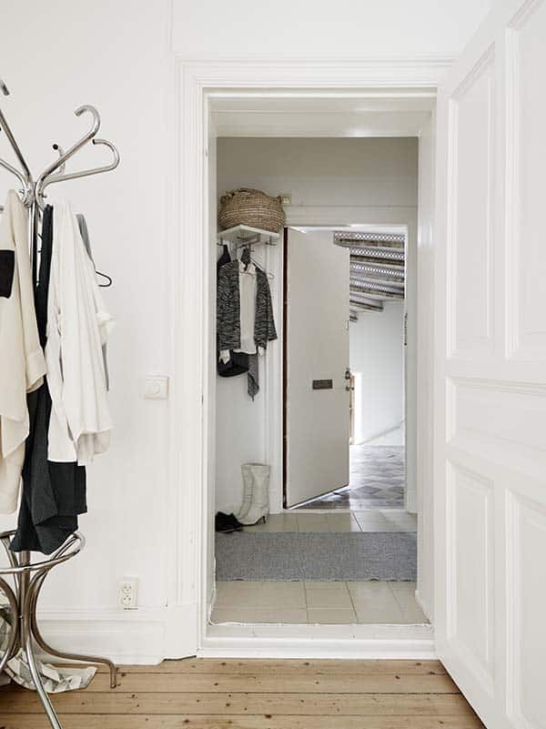 Căn hộ 1 phòng ngủ với thiết kế sàn mở tận dụng được tối đa không gian, đem lại cảm giác vừa rộng rãi vừa ấm áp và vô cùng tiện dụng-19