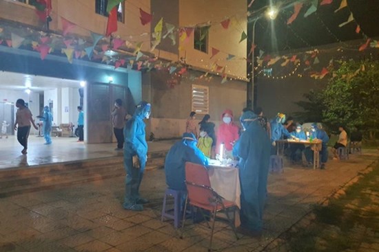 Đà Nẵng phong tỏa 1 chung cư vì phát hiện 4 người trong gia đình dương tính SARS-CoV-2