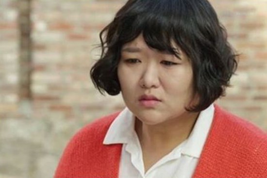 Bị cô vợ từng lùn - mập - xấu ly dị, người chồng hối hận muộn màng, câu nói cuối cùng của cô khiến anh “tiếc đứt ruột”